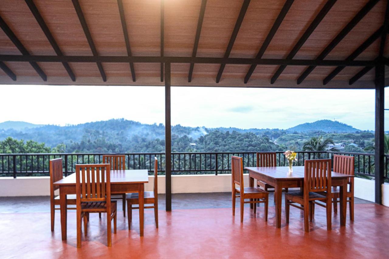 Kandy Hub Guest House Exteriör bild