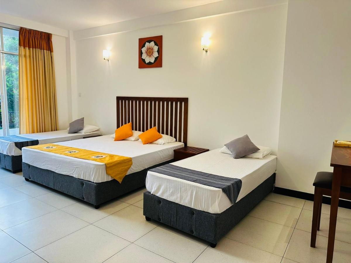 Kandy Hub Guest House Exteriör bild