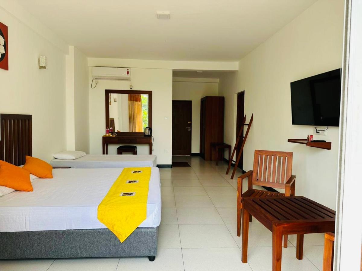 Kandy Hub Guest House Exteriör bild