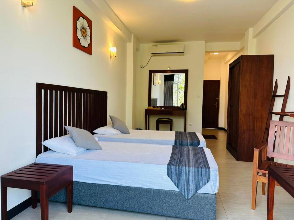Kandy Hub Guest House Exteriör bild